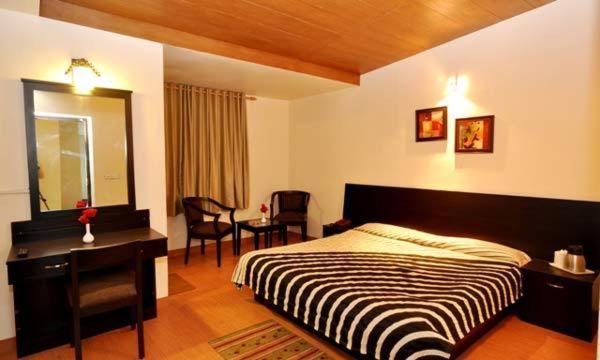 Hotel Suman Paradise Nainital Pokój zdjęcie