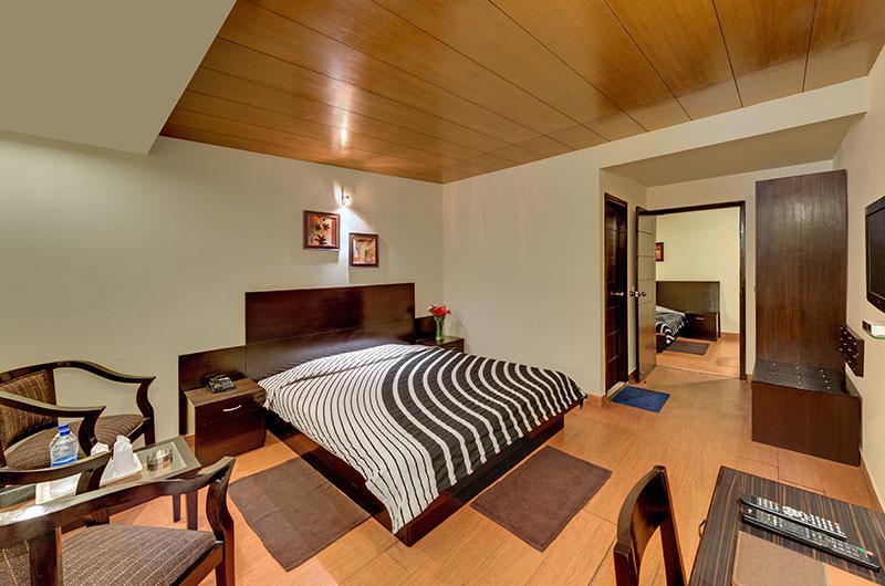 Hotel Suman Paradise Nainital Zewnętrze zdjęcie